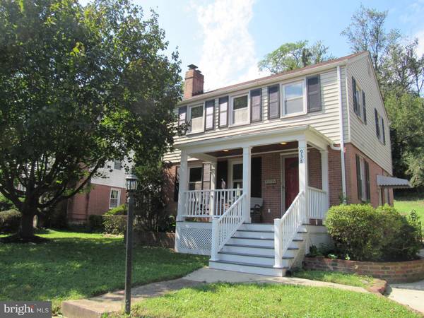 938 LONGFELLOW ST, Arlington, VA 22205