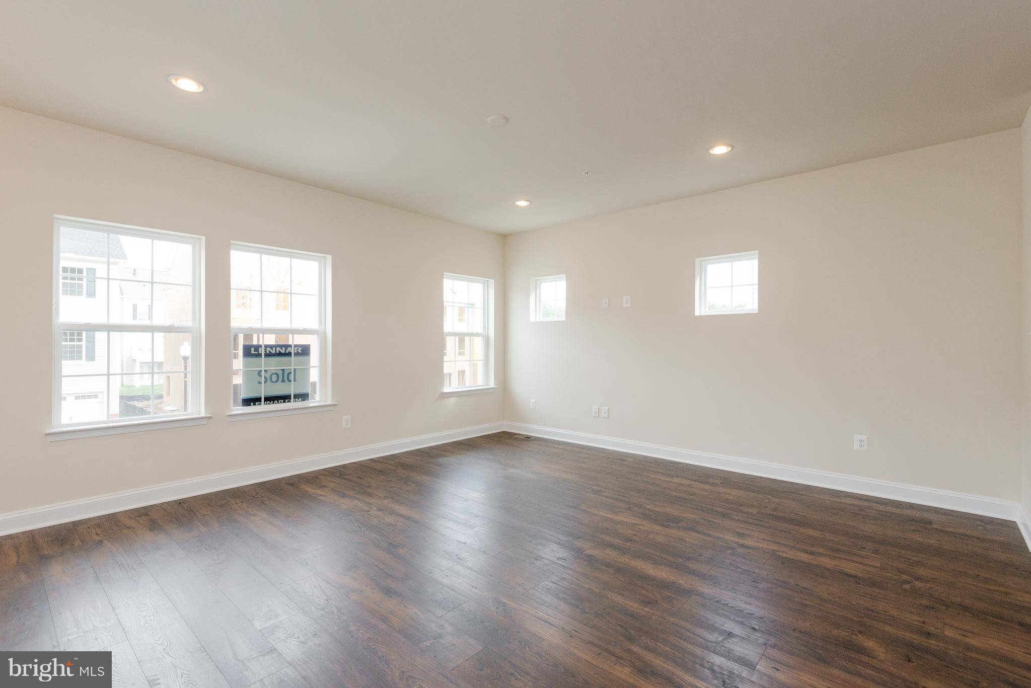 Pasadena, MD 21122,8340 DAYDREAM CRES