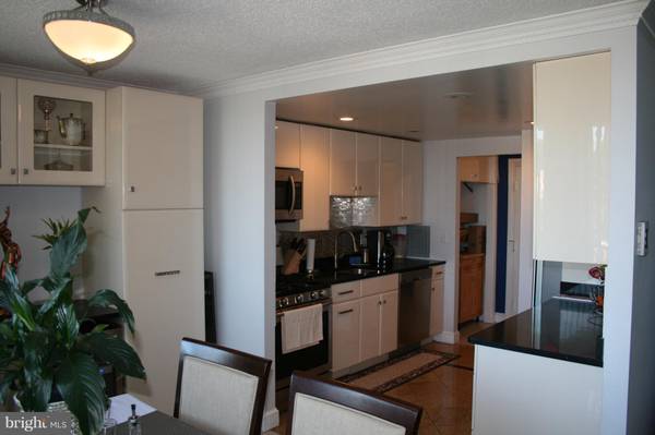 5353 COLUMBIA PIKE #401, Arlington, VA 22204