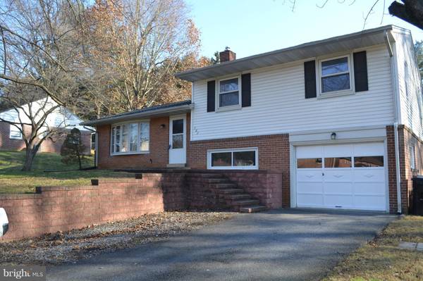 503 FAIRWAY DR, Lancaster, PA 17603