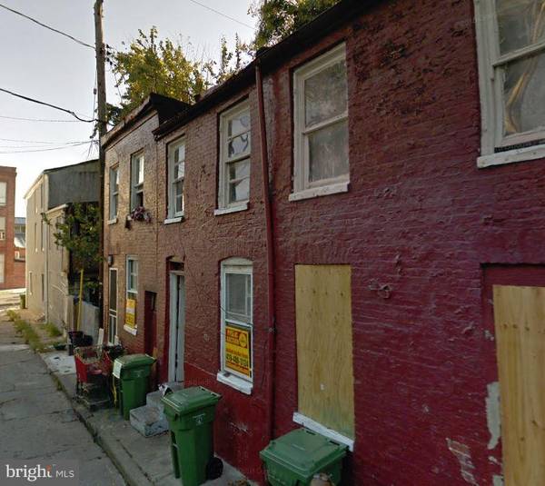 120 S CARLTON ST, Baltimore, MD 21223