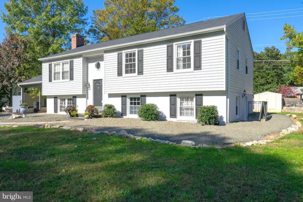 Alexandria, VA 22306,3802 STONEYBROOKE CT