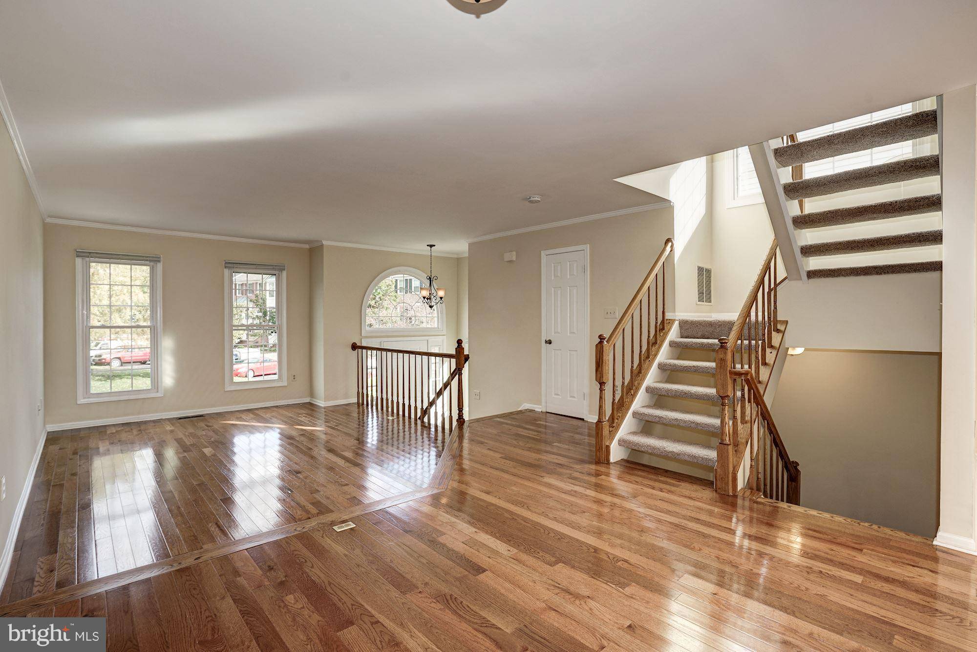 Alexandria, VA 22315,7047 CHESLEY SEARCH WAY
