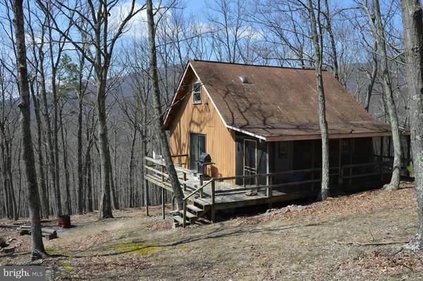 445 MOUNT TOP RD, Mathias, WV 26812