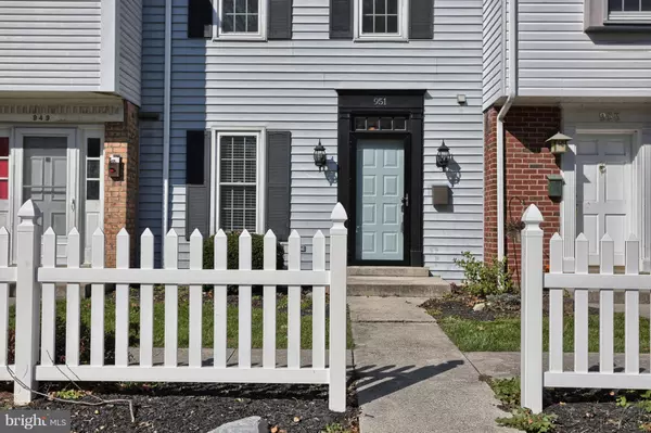 Palmyra, PA 17078,951 E MAPLE ST