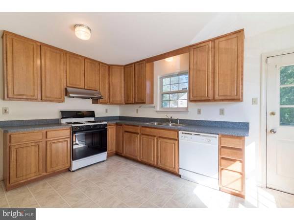 Folcroft, PA 19032,537 WILLOWS AVE