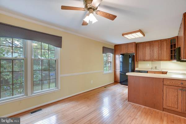 Annandale, VA 22003,7421 ADAMS PARK CT