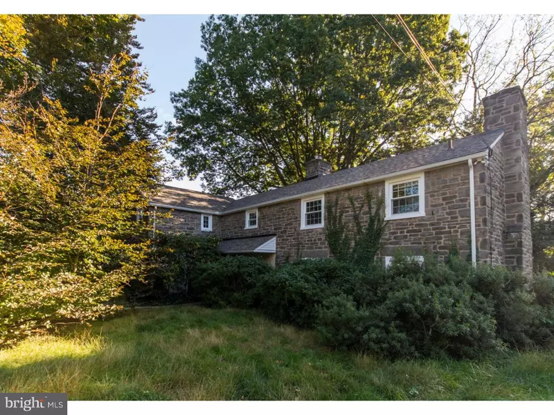 8115 CEDAR RD, Elkins Park, PA 19027