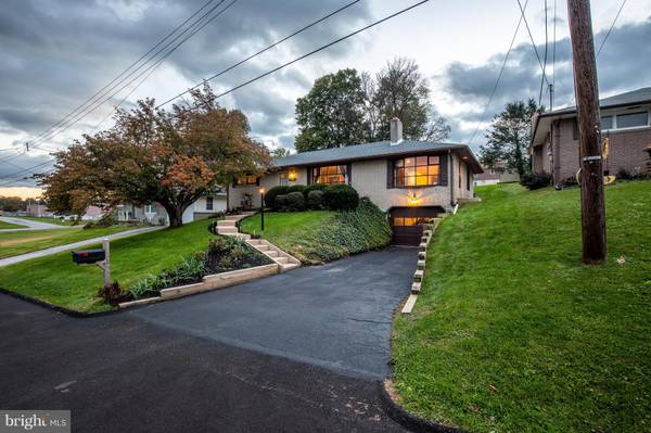 616 MEMORY LN, Red Lion, PA 17356