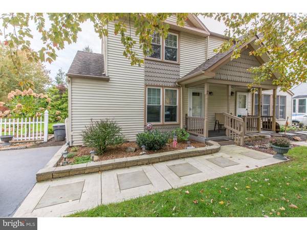 2 SANDY RIDGE DR, Doylestown, PA 18901