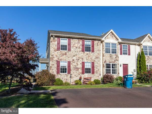 820 DOGWOOD LN, Skippack, PA 19426