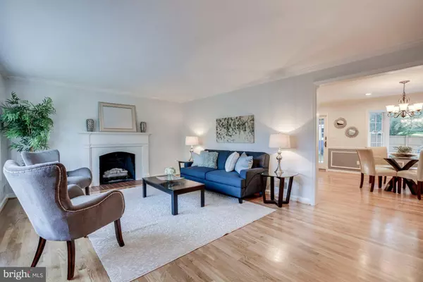 Falls Church, VA 22043,7305 REDD RD