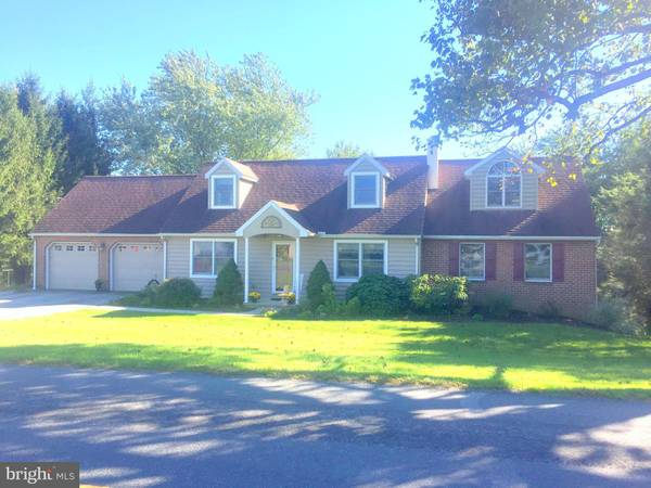 1929 WHITE OAK RD, Strasburg, PA 17579