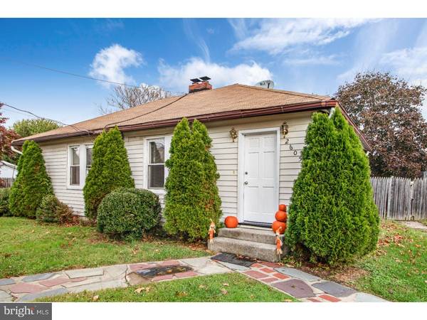 2605 DOUGLAS AVE, Aston, PA 19014