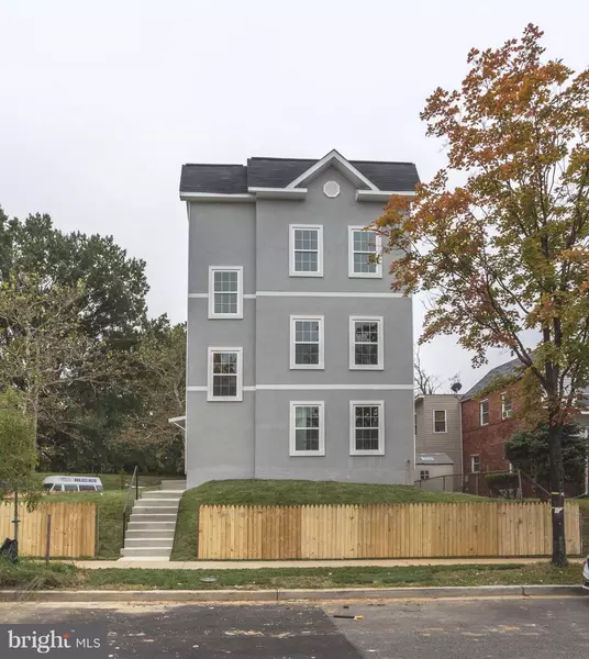 3433 BAKER NE, Washington, DC 20019