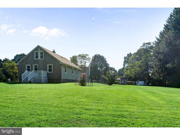 15 BLUE RIDGE RD, Titusville, NJ 08560