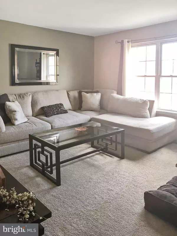 Manchester, PA 17345,90 IVY DR