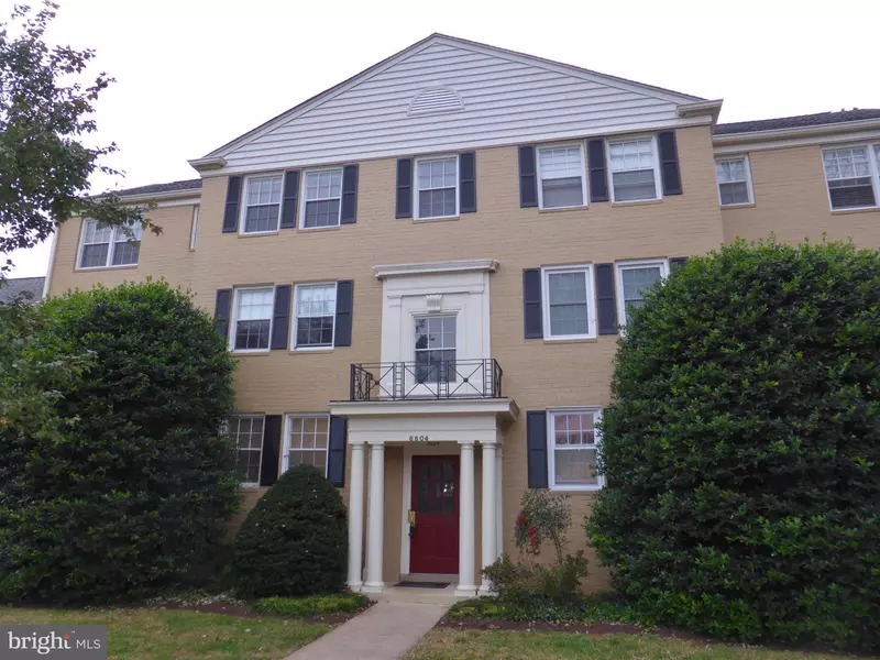 6604 10TH ST #C1, Alexandria, VA 22307