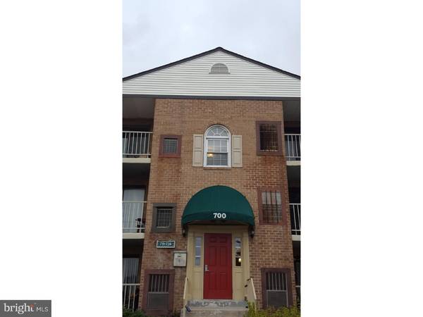 733 GOVERNOR CIR, Wilmington, DE 19809