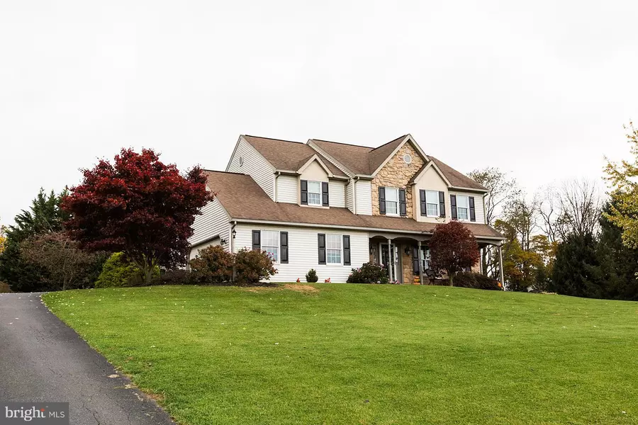 5769 KINGSFIELD DR, Narvon, PA 17555