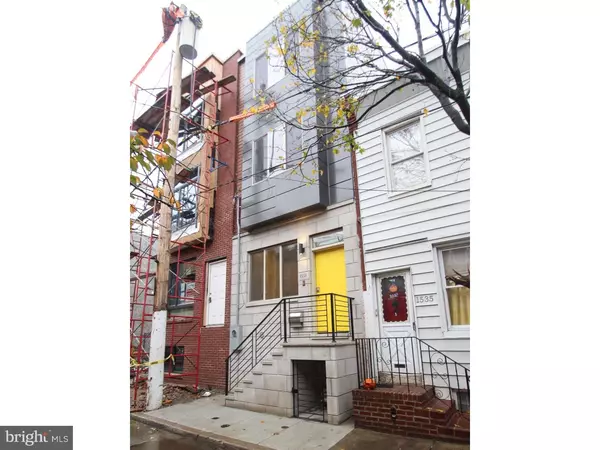 1533 S WOODSTOCK ST, Philadelphia, PA 19146
