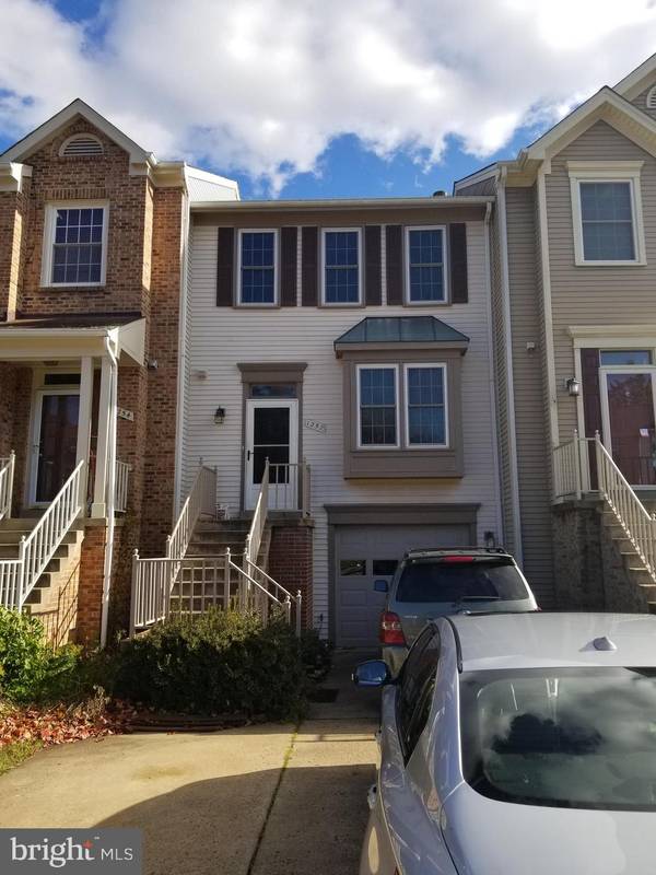 1252 BOND ST, Herndon, VA 20170