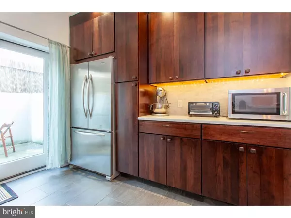 Philadelphia, PA 19147,129 MONROE ST