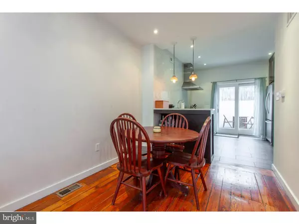 Philadelphia, PA 19147,129 MONROE ST