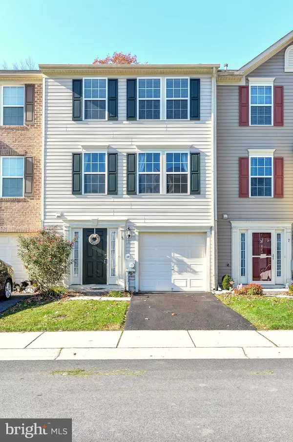 5 HONEYLOCUST CIR, Elkton, MD 21921