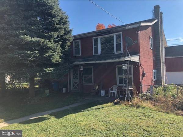 42 E HIGH ST, Topton, PA 19562