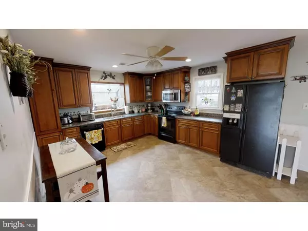 Gibbstown, NJ 08027,147 S POPLAR ST