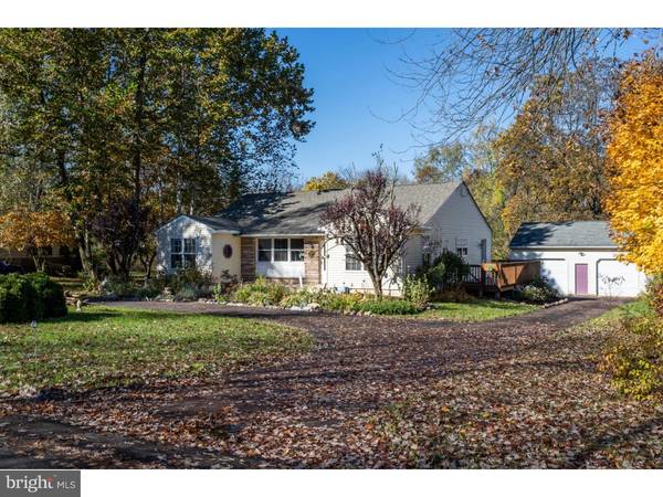 2740 LENHART RD, Colmar, PA 18915