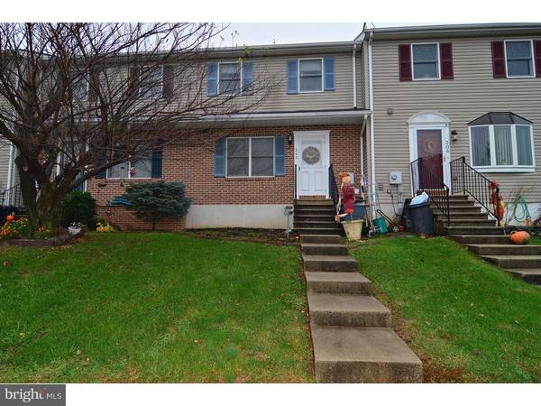 208 POPLAR DR, Reading, PA 19606