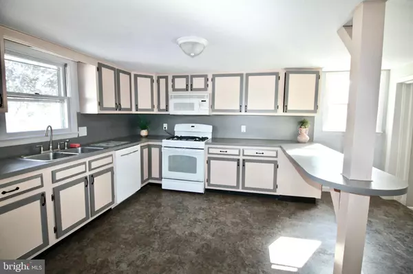 Carlisle, PA 17015,1506 W TRINDLE RD