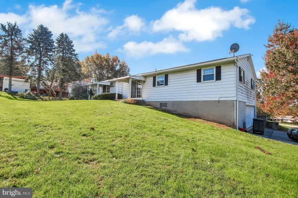 Dallastown, PA 17313,175 APRIL LN