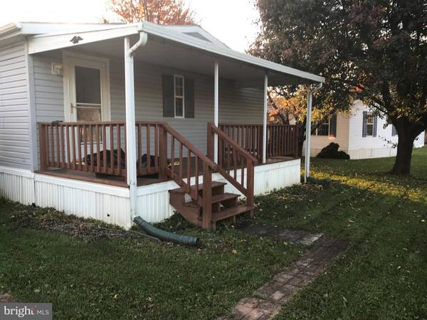 Ronks, PA 17572,2 JORDAN DR