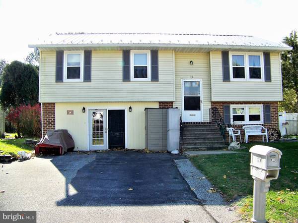 10 W BONNIEFIELD DR, Gettysburg, PA 17325