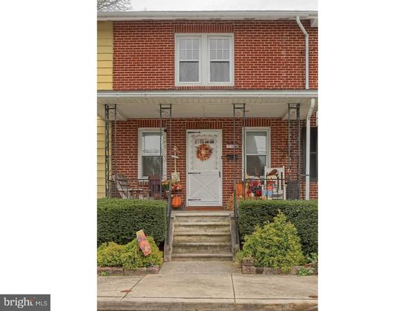 26 W SPRUCE ST, Fleetwood, PA 19522