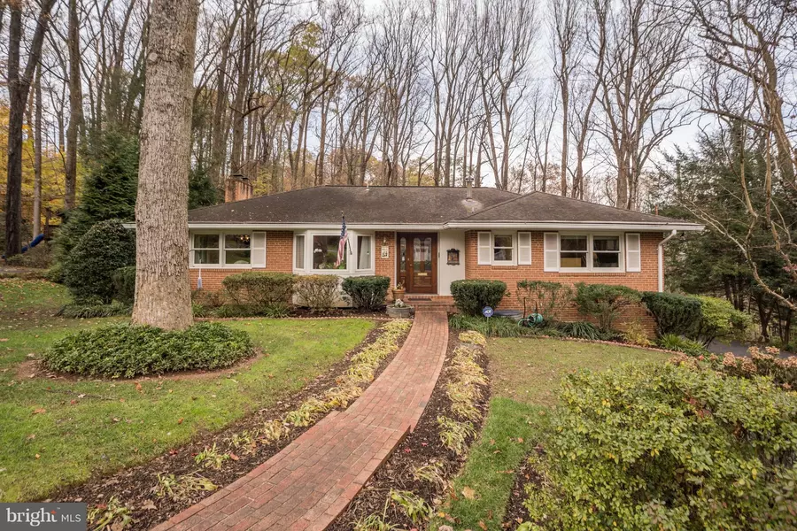 1548 FOREST VILLA LN, Mclean, VA 22101