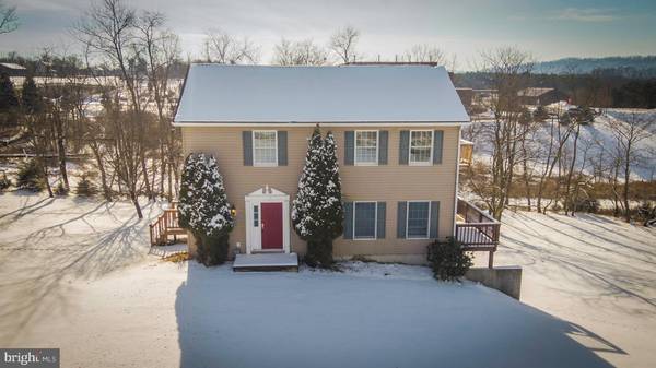 47 FINCH DR, Berkeley Springs, WV 25411