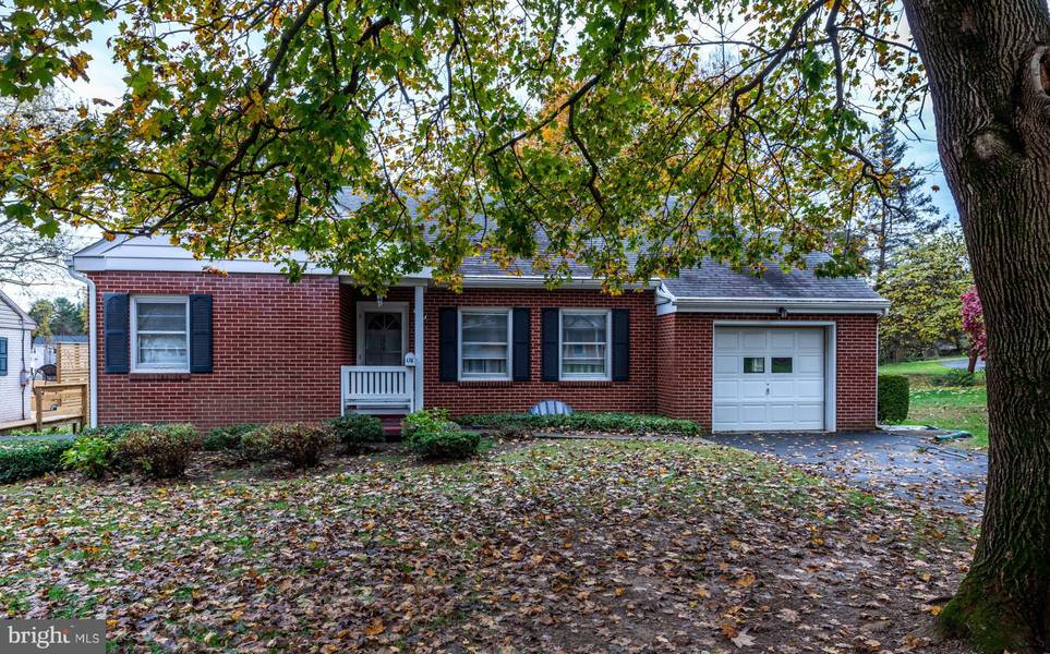 176 ELIZABETH ST, Millersville, PA 17551