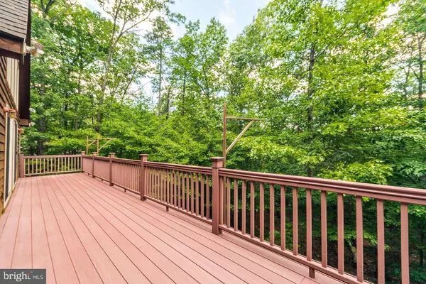 Hedgesville, WV 25427,650 TOBOGGAN HILL TRL