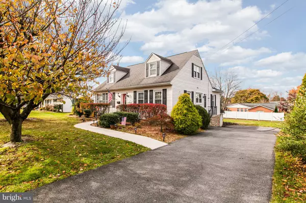 242 APPLE DR, Greencastle, PA 17225