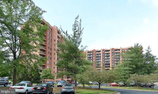 2230 GEORGE C MARSHALL DR #627, Falls Church, VA 22043