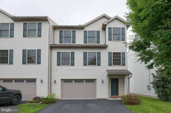 4 LIME ST, Ephrata, PA 17522