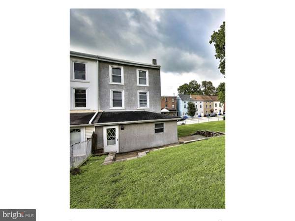 Conshohocken, PA 19428,538 SPRING MILL AVE