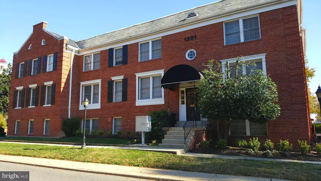 1251 E ABINGDON DR #1113, Alexandria, VA 22314