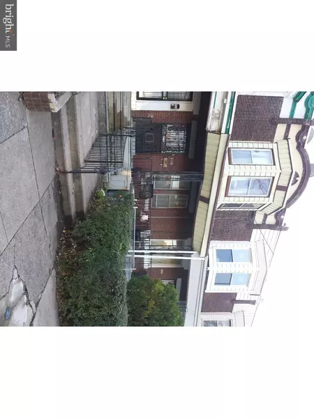 1528 W WINGOHOCKING ST, Philadelphia, PA 19140