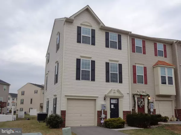 47 CREEKSIDE CT, Falling Waters, WV 25419