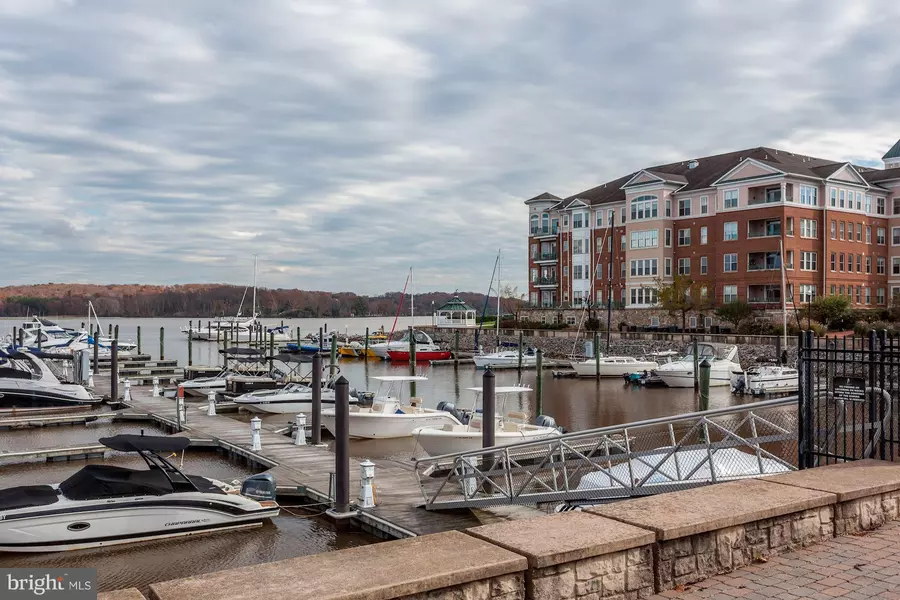 570 MARINA LANDING LN, Woodbridge, VA 22191